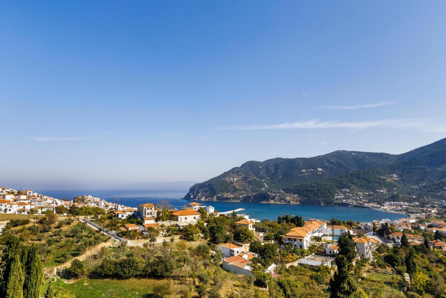 Aloupi * Skopelos Town
